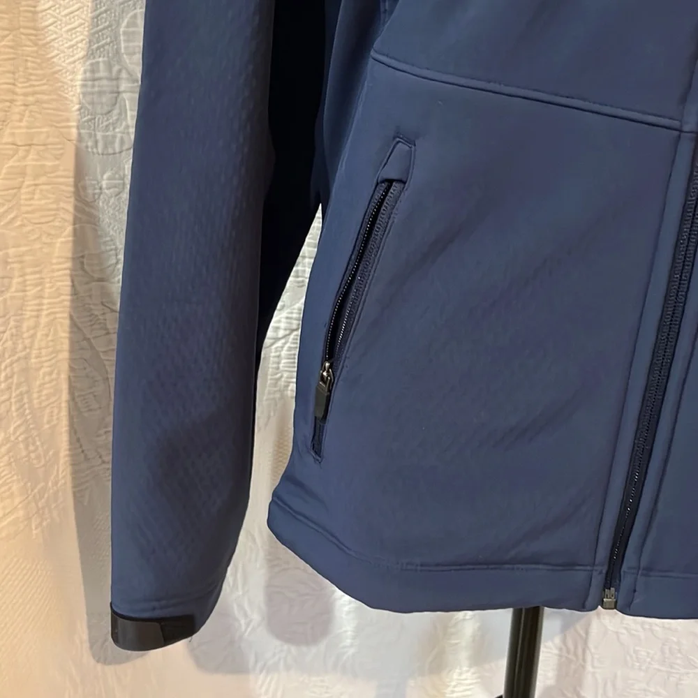 Nike Virginia Cavaliers lightweight warmth‎ jacket, size XS, NWT